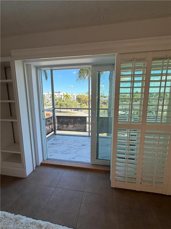 2350 W 1st ST # 303, FORT MYERS FL 33901-6