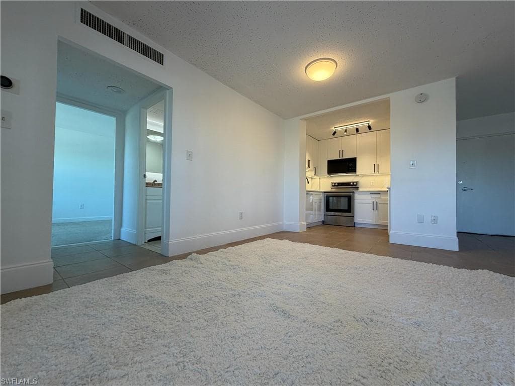 2350 W 1st ST # 303, FORT MYERS FL 33901-2