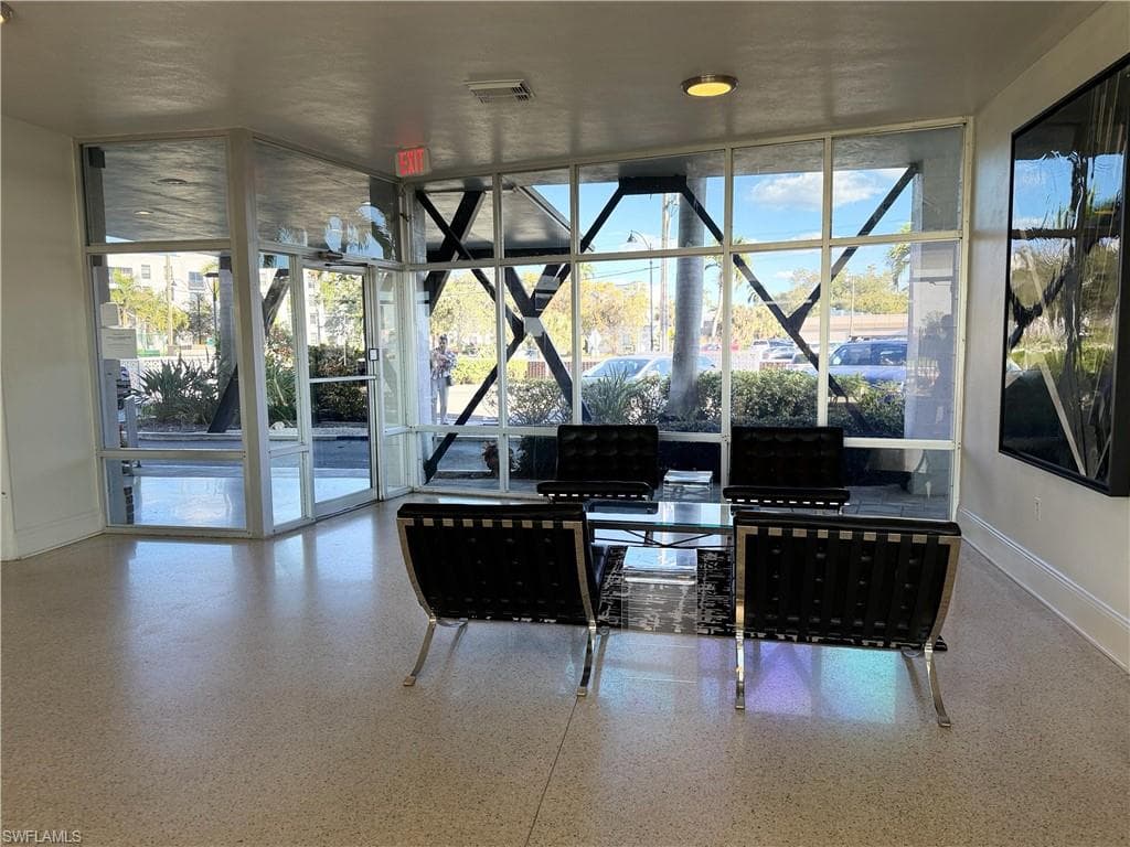2350 W 1st ST # 303, FORT MYERS FL 33901-23