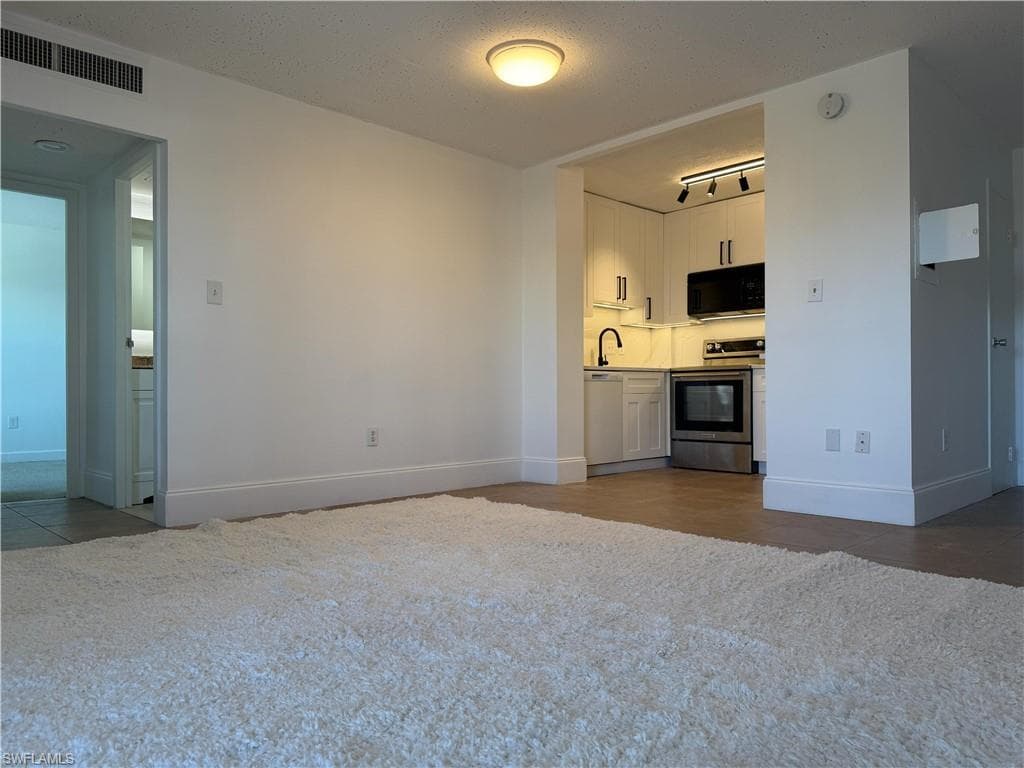 2350 W 1st ST # 303, FORT MYERS FL 33901-14