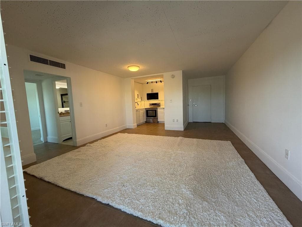 2350 W 1st ST # 303, FORT MYERS FL 33901-3