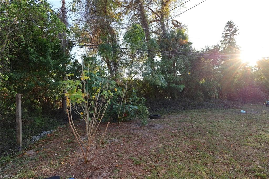 1652 Cypress DR, FORT MYERS FL 33907-8