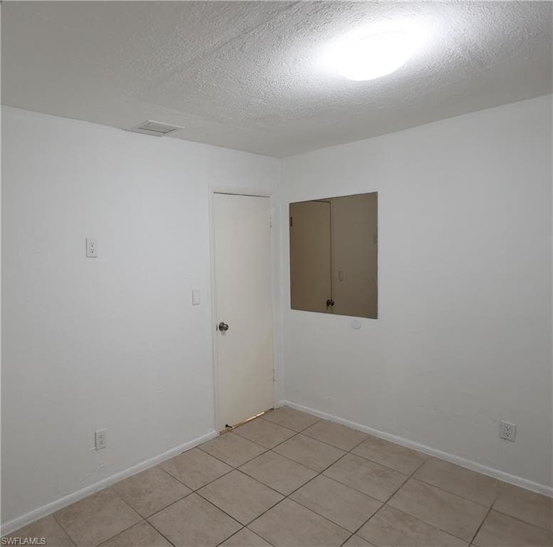 1652 Cypress DR, FORT MYERS FL 33907-44