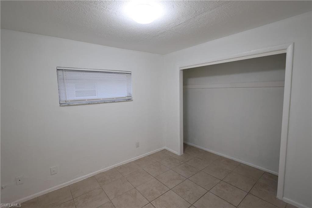 1652 Cypress DR, FORT MYERS FL 33907-43