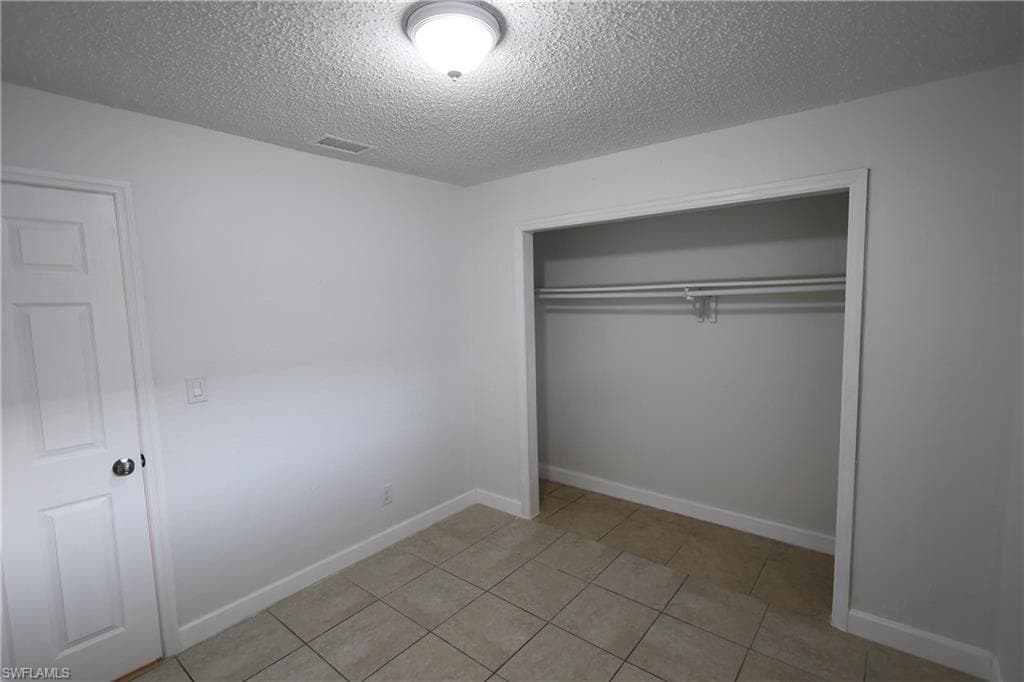 1652 Cypress DR, FORT MYERS FL 33907-28