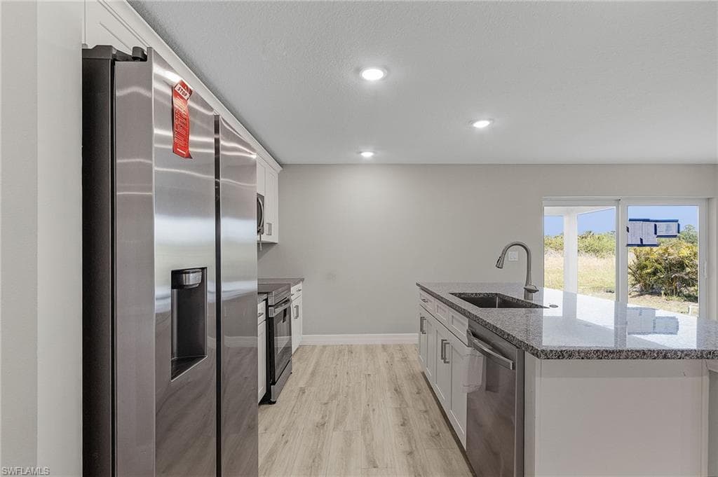 545 Oakshire LN-10
