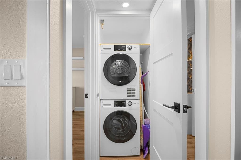 6300 S Pointe BLVD # 114, FORT MYERS FL 33919-22