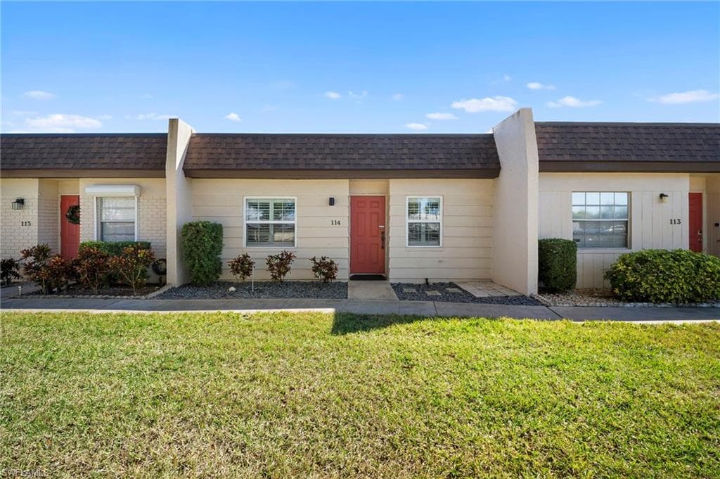 6300 S Pointe BLVD # 114, FORT MYERS FL 33919-25