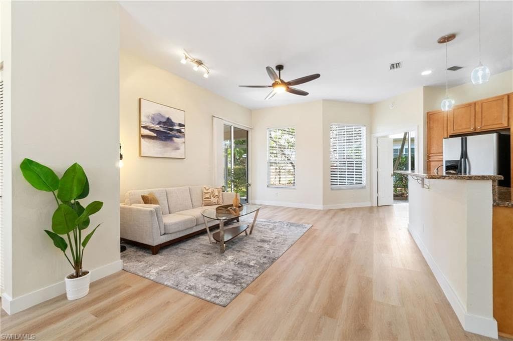 2662 Aft AVE-9