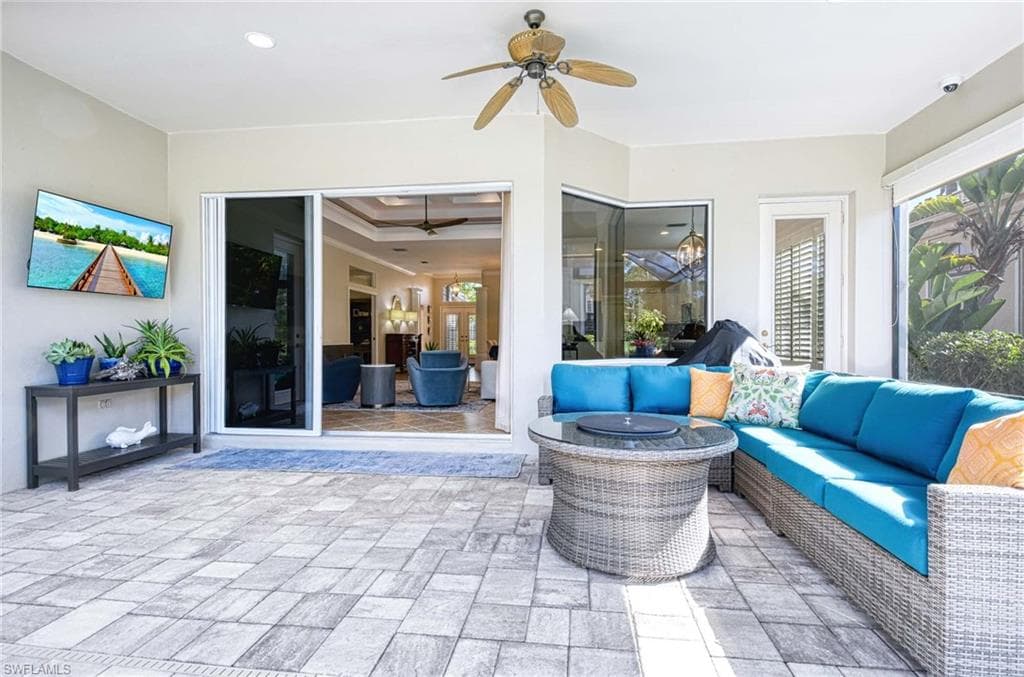 2917 Lone Pine LN, NAPLES FL 34119-20