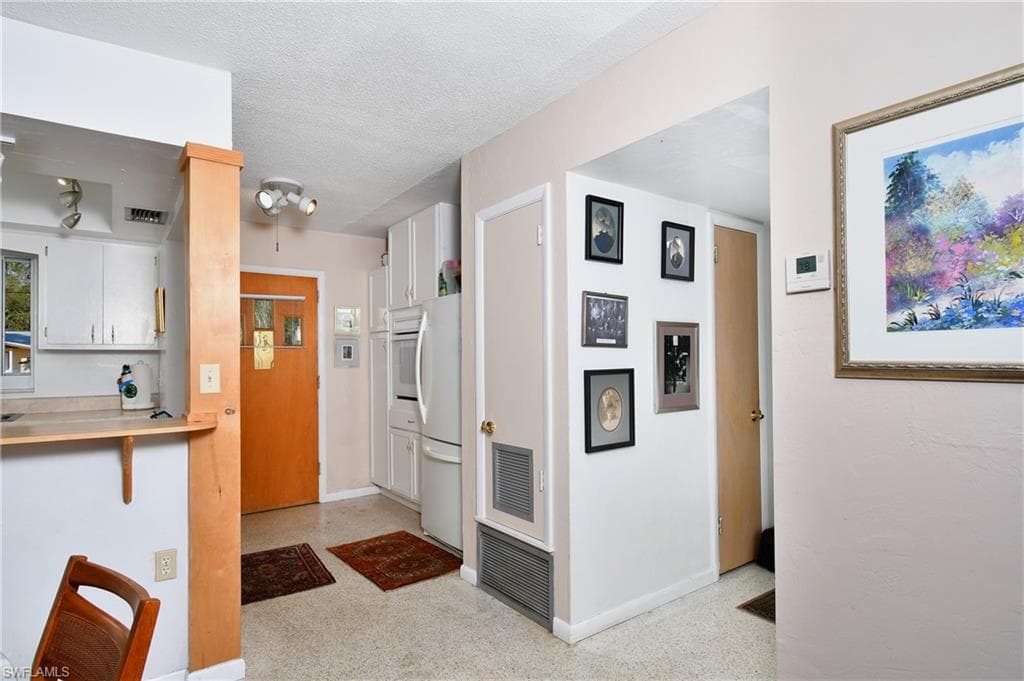 2212 E 6th ST, LEHIGH ACRES FL 33936-19