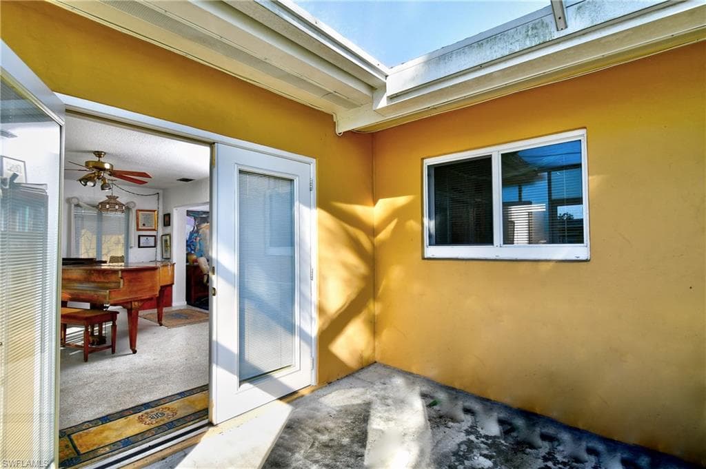 2212 E 6th ST, LEHIGH ACRES FL 33936-17