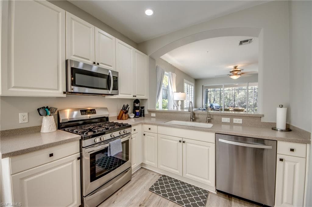 10600 Tirano CT, FORT MYERS FL 33913-15