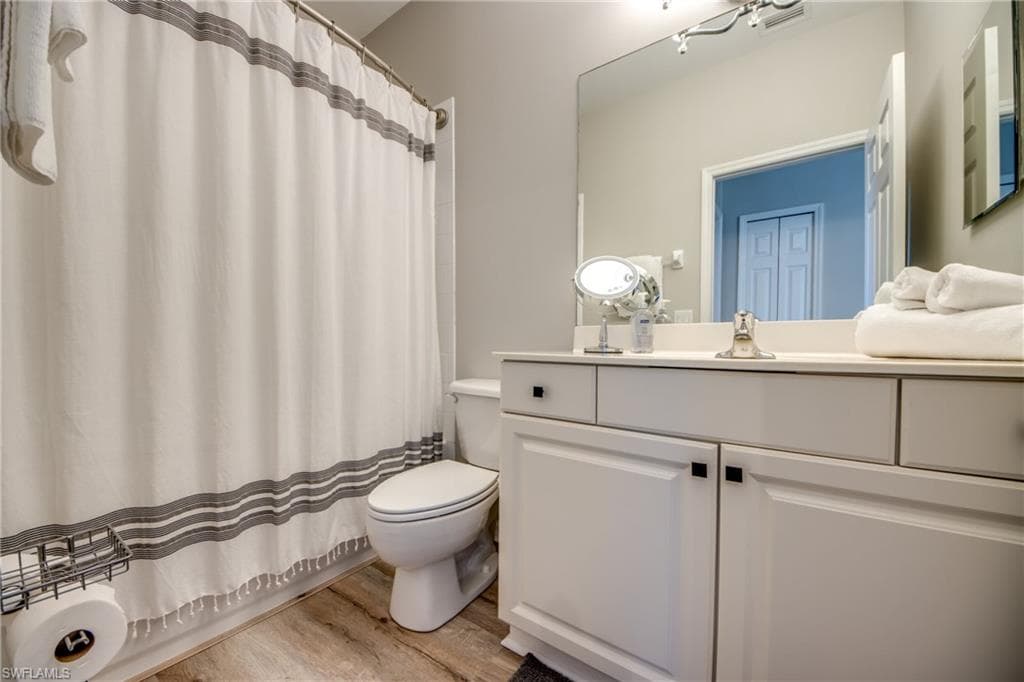 10600 Tirano CT, FORT MYERS FL 33913-28