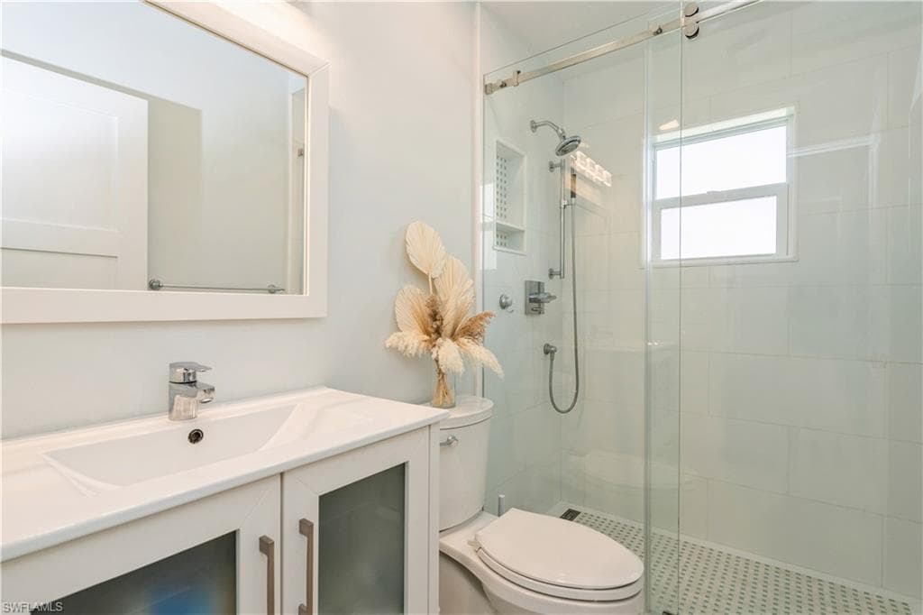 7087 Lone Oak BLVD-22