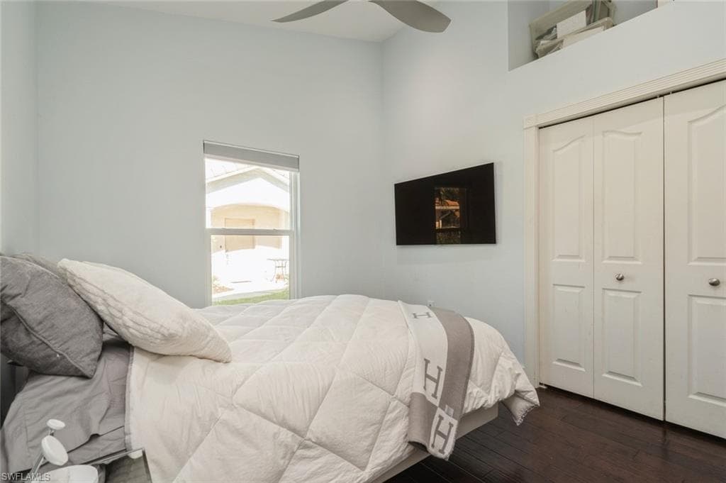 7087 Lone Oak BLVD-23