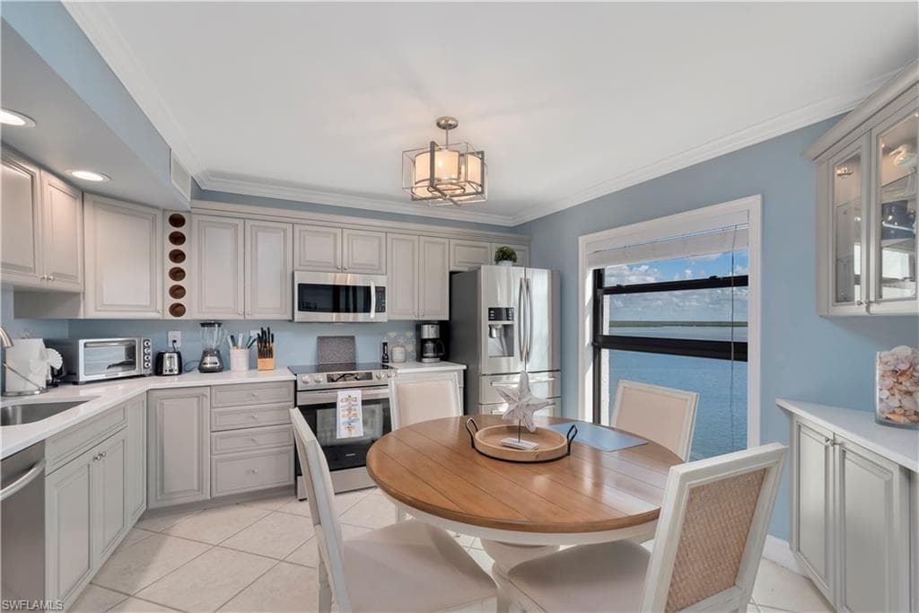 1085 Bald Eagle DR # A602, MARCO ISLAND FL 34145-5