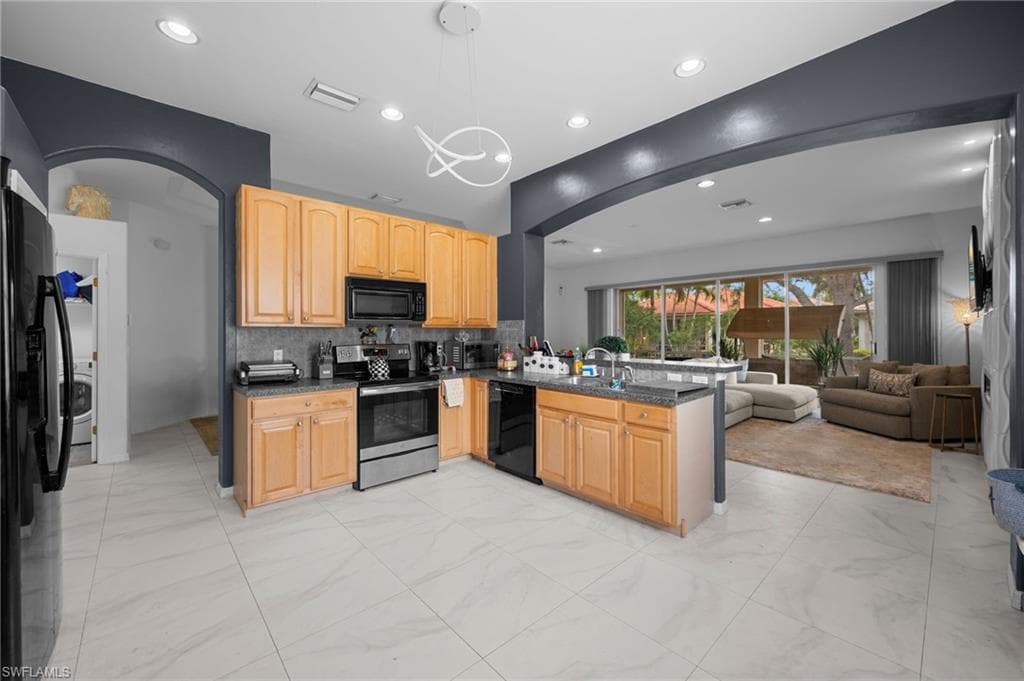 7384 Sika Deer WAY, FORT MYERS FL 33966-14