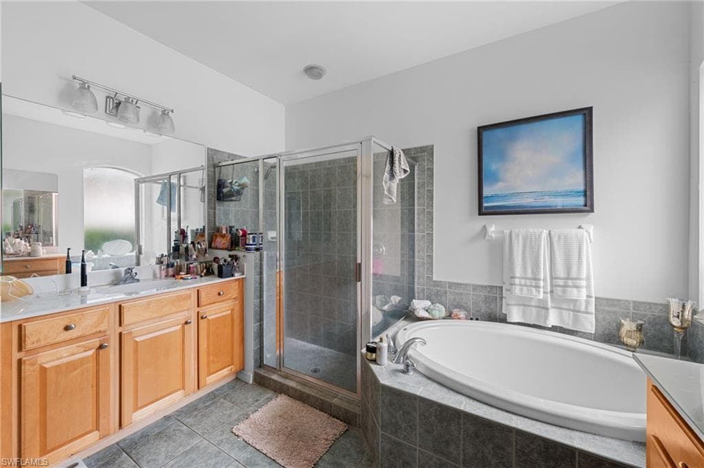 7384 Sika Deer WAY, FORT MYERS FL 33966-18