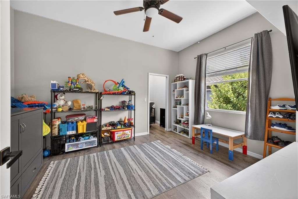 657 Grand Rapids BLVD, NAPLES FL 34120-22