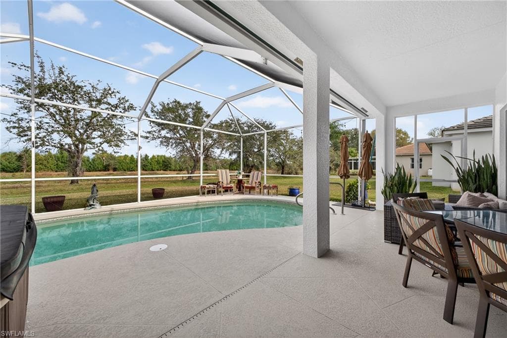 657 Grand Rapids BLVD, NAPLES FL 34120-26