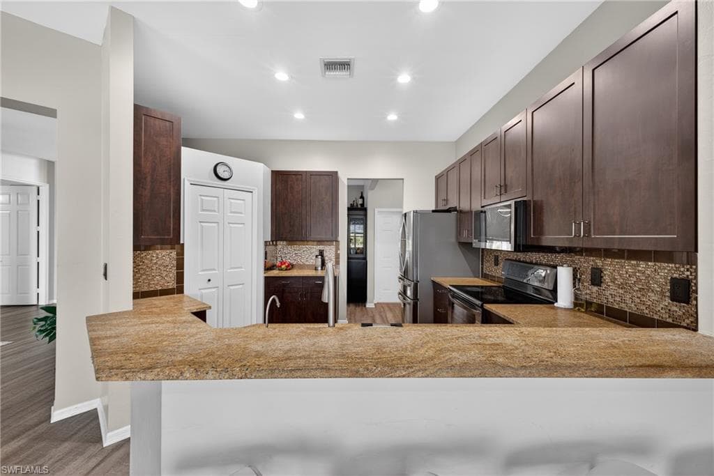 657 Grand Rapids BLVD, NAPLES FL 34120-8