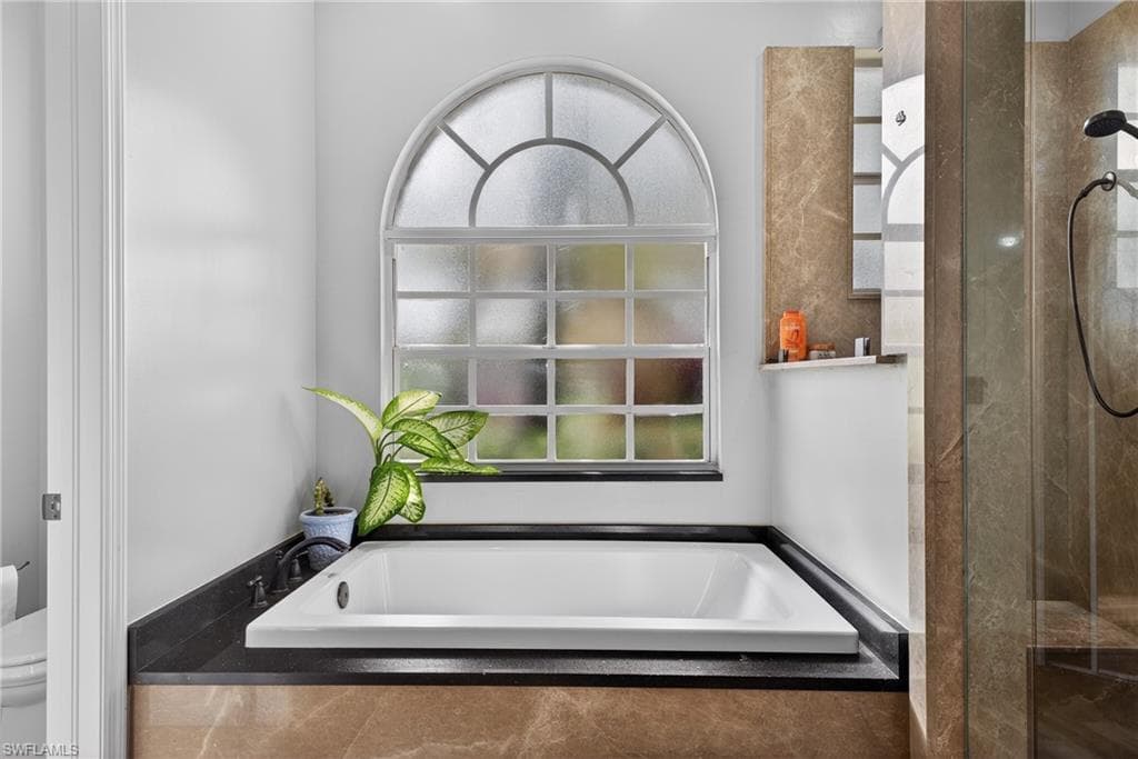 657 Grand Rapids BLVD, NAPLES FL 34120-17