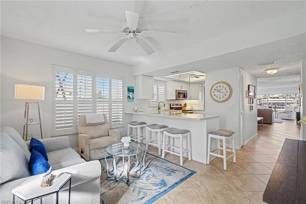 1825 SE 41st ST # 1A, CAPE CORAL FL 33904-4