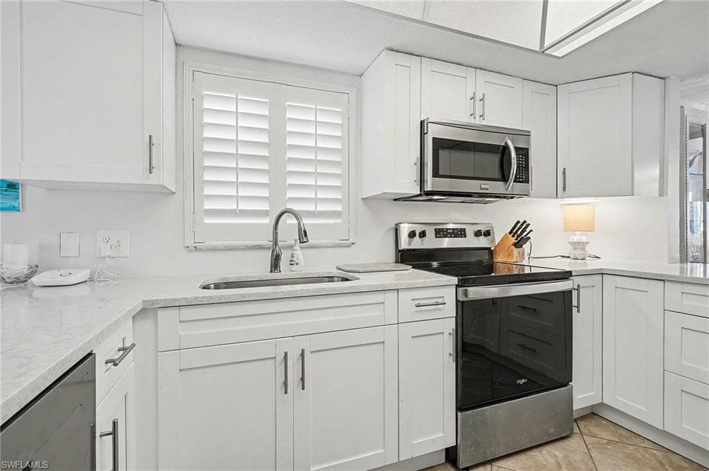 1825 SE 41st ST # 1A, CAPE CORAL FL 33904-8