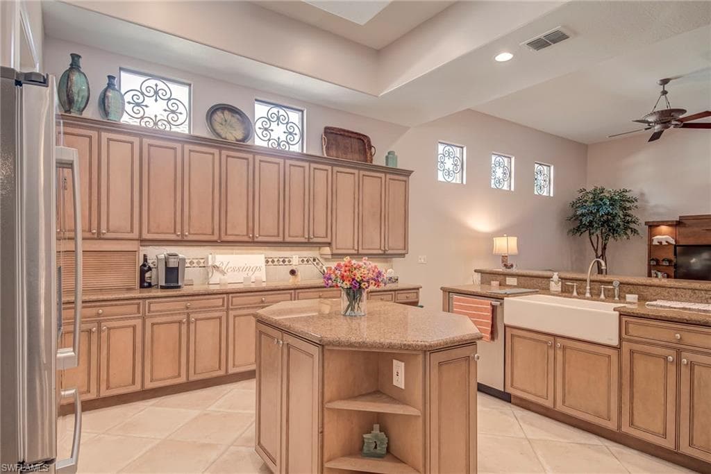 3126 Terramar CT, NAPLES FL 34119-7