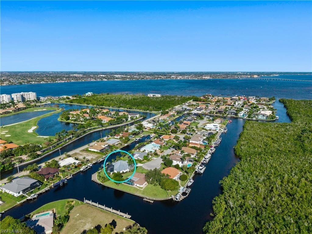 6707 Daniel CT, FORT MYERS FL 33908-45