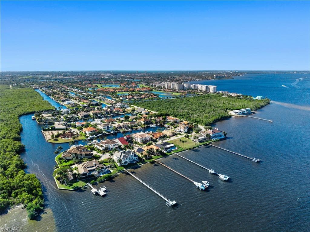 6707 Daniel CT, FORT MYERS FL 33908-48