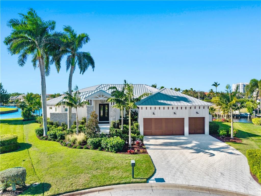 6707 Daniel CT, FORT MYERS FL 33908-44