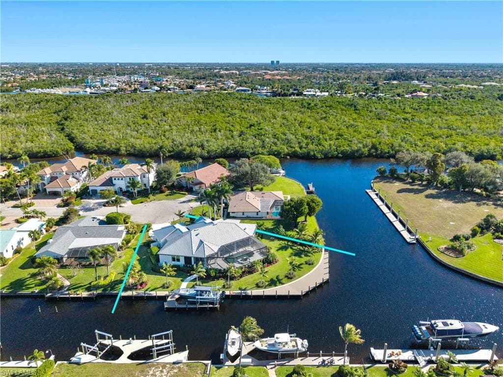 6707 Daniel CT, FORT MYERS FL 33908-47
