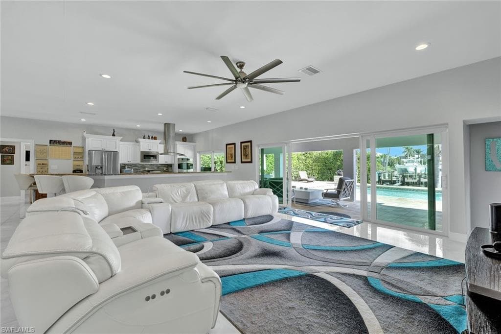 6448 Griffin BLVD, FORT MYERS FL 33908-9