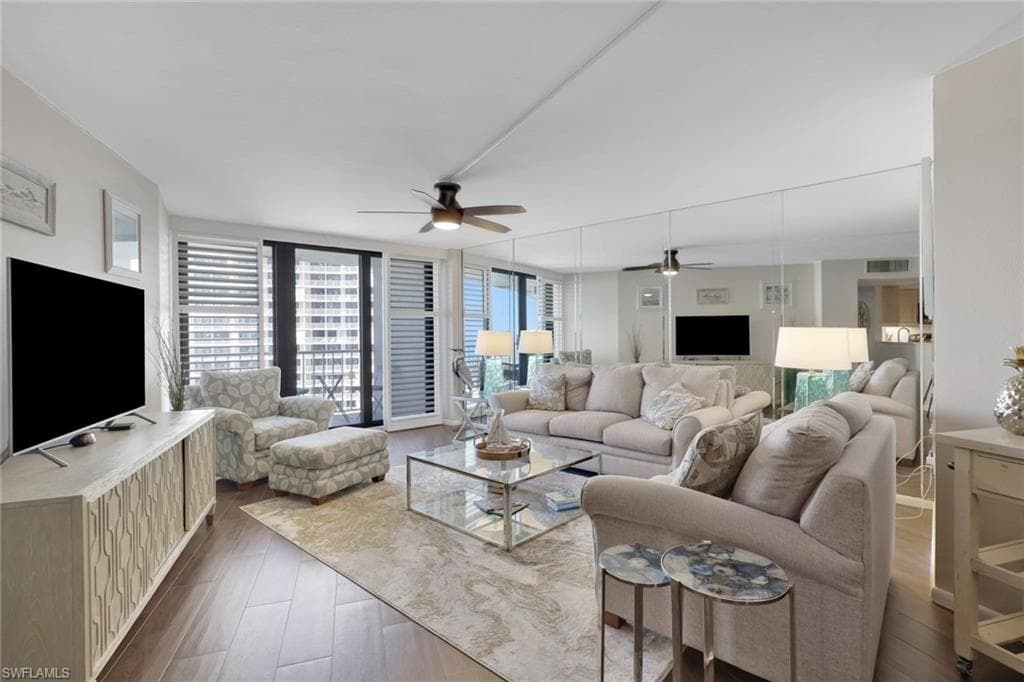 260 Seaview CT # 1108, MARCO ISLAND FL 34145-5