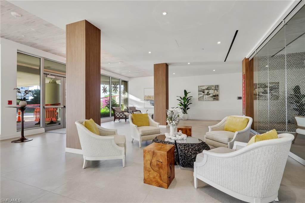 260 Seaview CT # 1108, MARCO ISLAND FL 34145-34