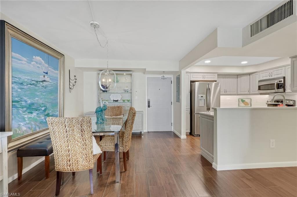 260 Seaview CT # 1108, MARCO ISLAND FL 34145-24