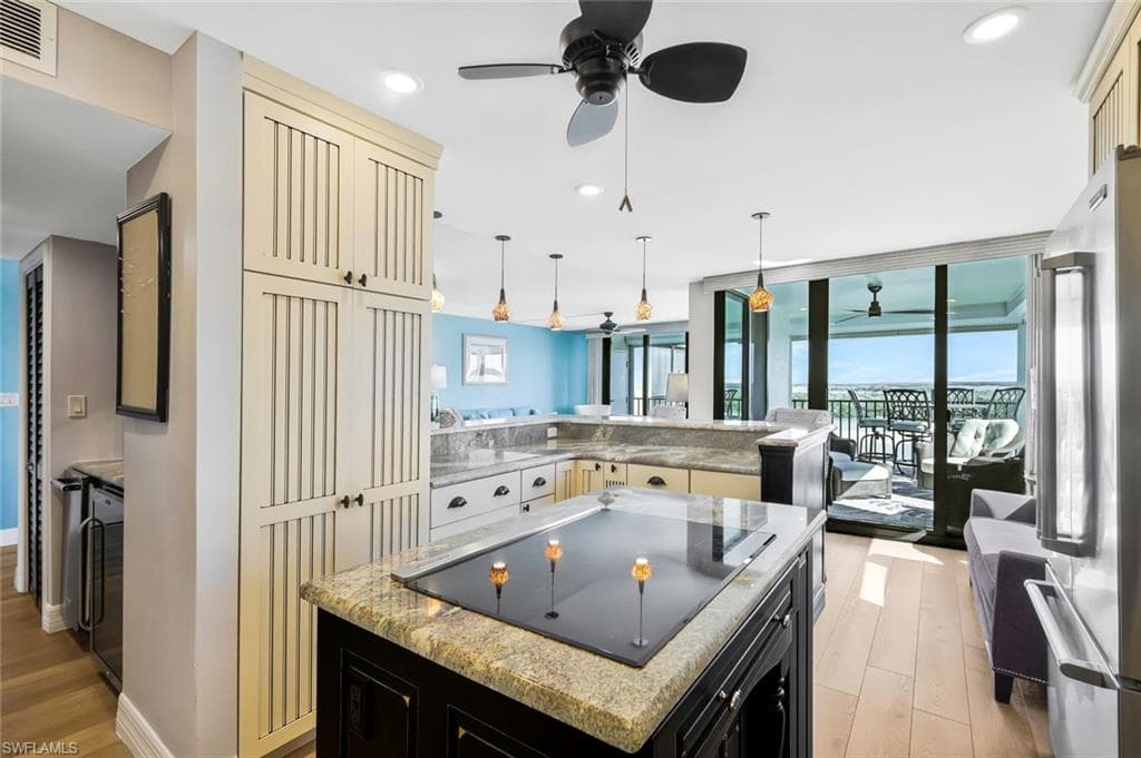 4203 Bay Beach LN # 7H, FORT MYERS BEACH FL 33931-8