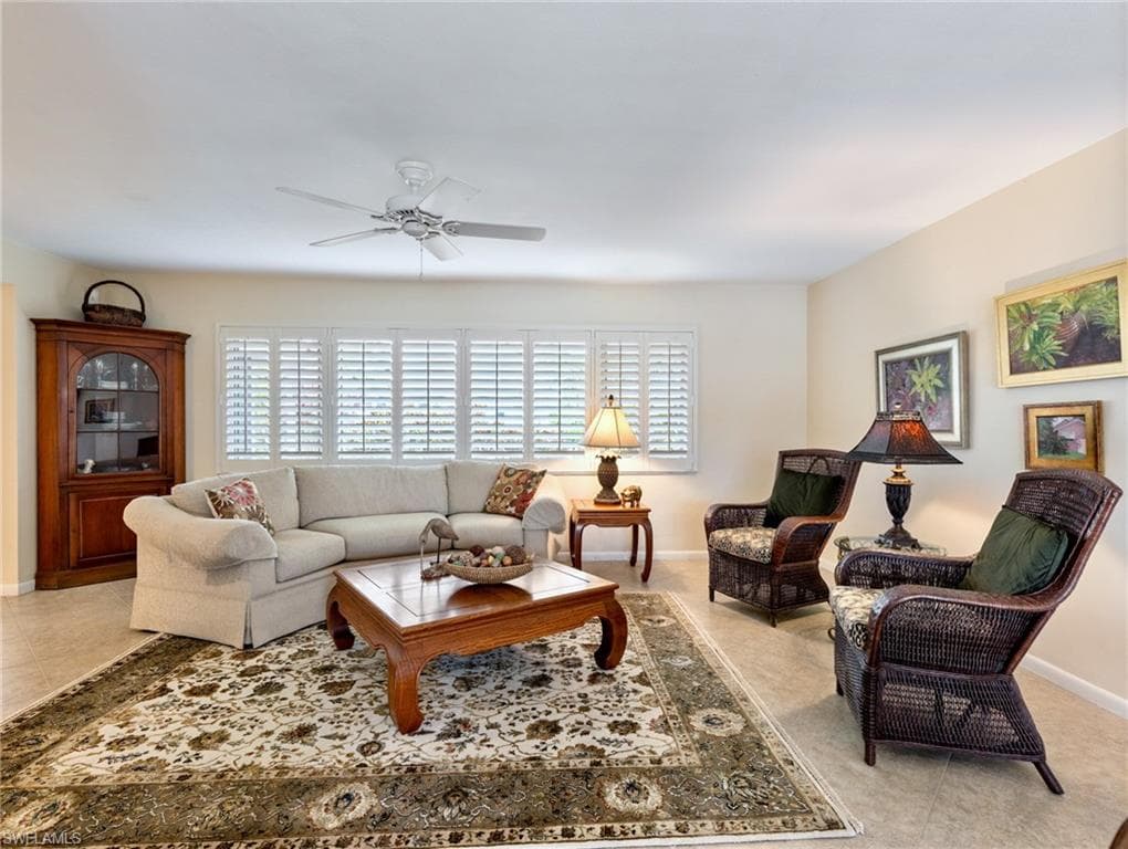 392 Snow DR, FORT MYERS FL 33919-9