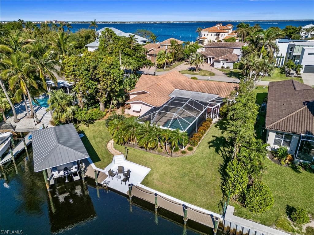 392 Snow DR, FORT MYERS FL 33919-43