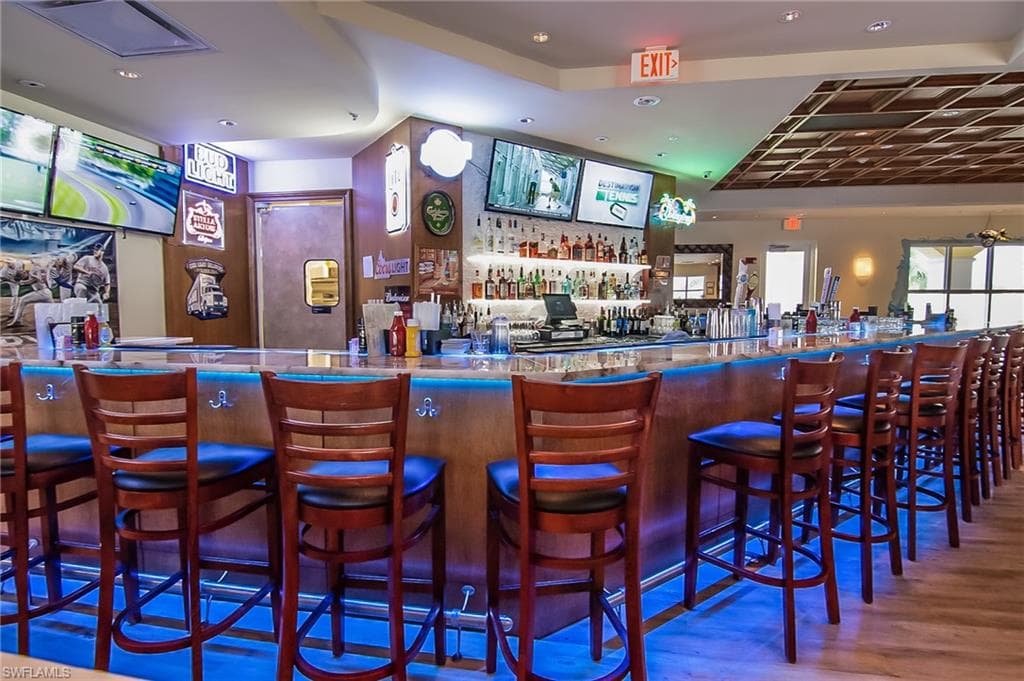 15351 Upwind DR, BONITA SPRINGS FL 34135-33