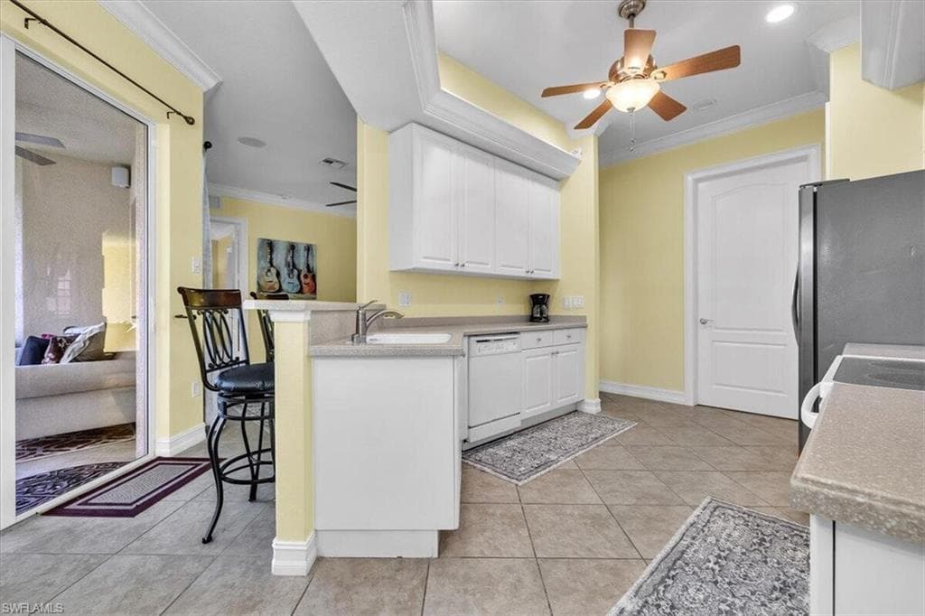 6050 Jonathans Bay CIR # 102, FORT MYERS FL 33908-19