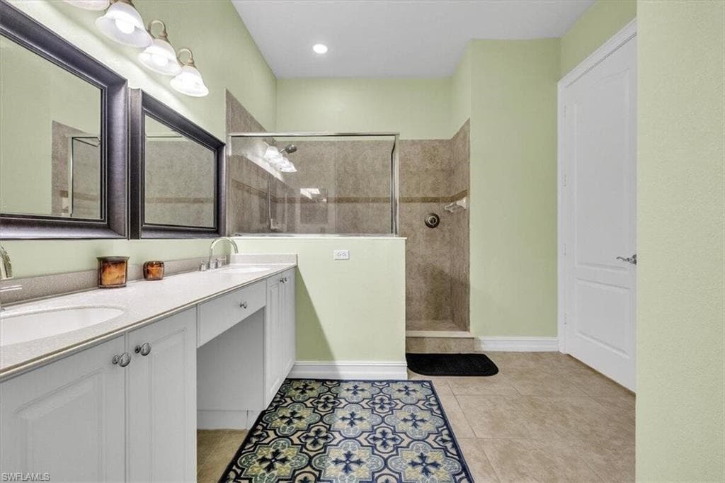 6050 Jonathans Bay CIR # 102, FORT MYERS FL 33908-32