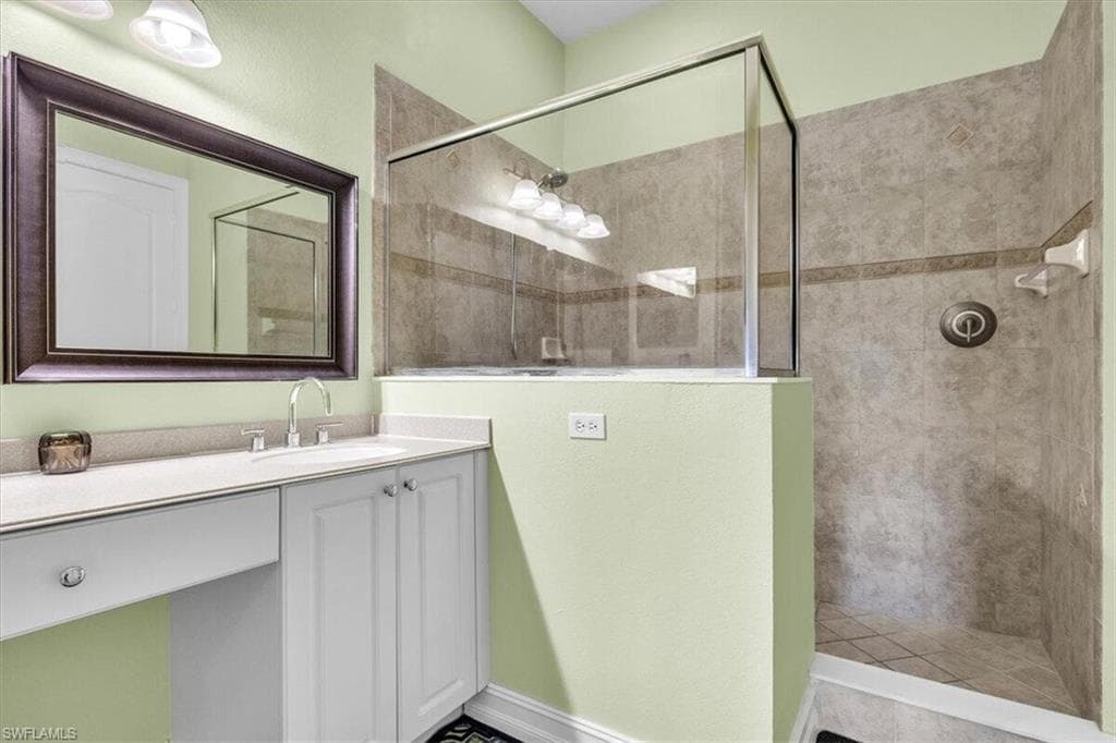 6050 Jonathans Bay CIR # 102, FORT MYERS FL 33908-34