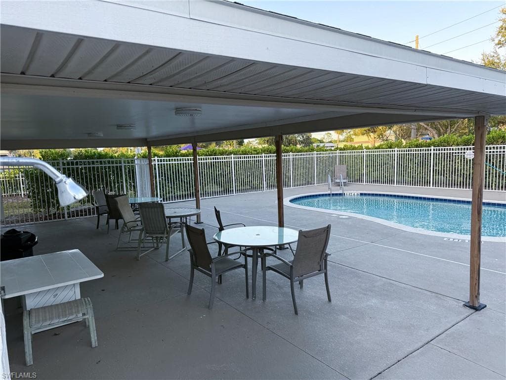 5224 Glenlivet RD, FORT MYERS FL 33907-18