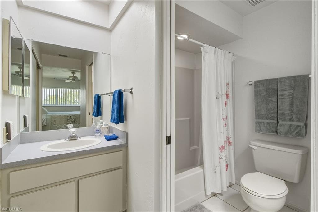 5301 Blue Crab CIR # 4, BOKEELIA FL 33922-25