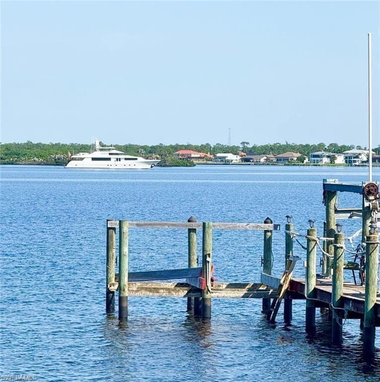 4463 E Riverside DR, FORT MYERS FL 33905-40