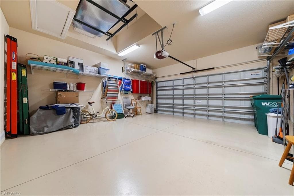 7831 Martino CIR, NAPLES FL 34112-27