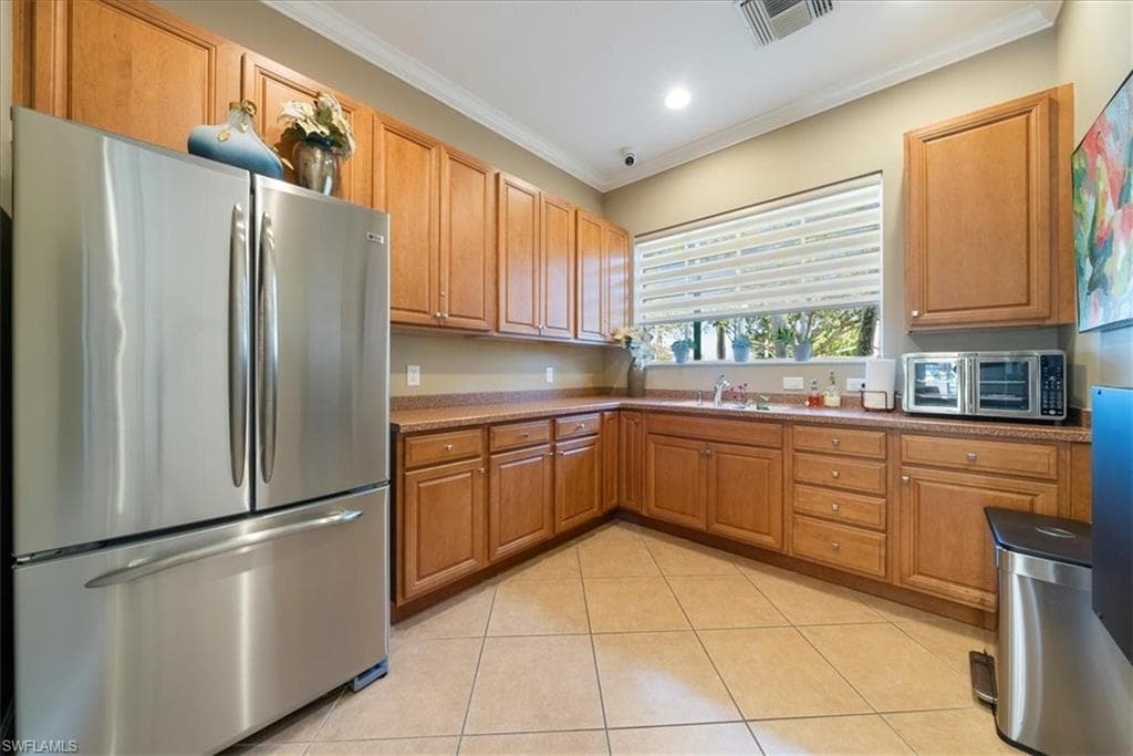 7831 Martino CIR, NAPLES FL 34112-37